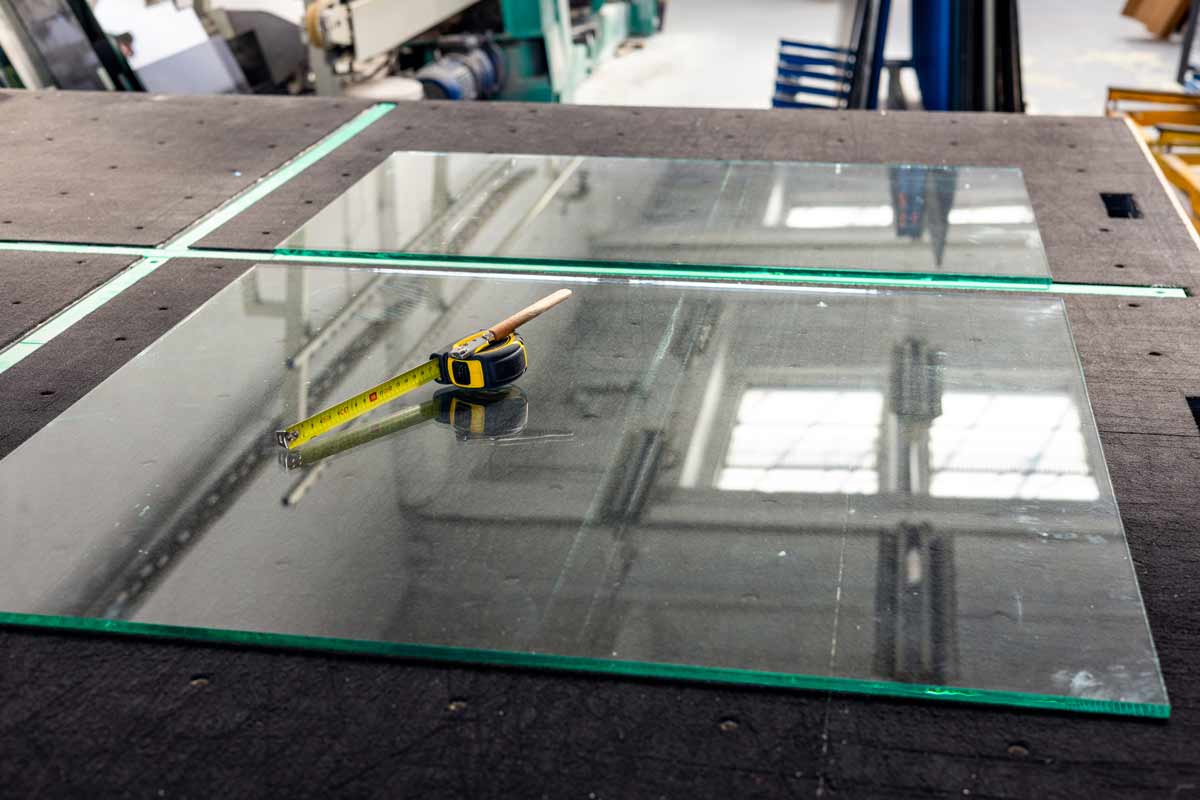 Accurately Measure Your Table for the Perfect Glass Top Replacement